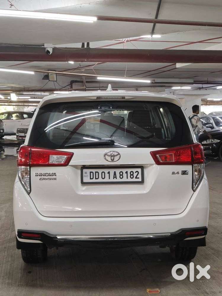 Toyota Innova Crysta [2020-ongoing] 2.4 Zx 7 Str, 2022, Diesel