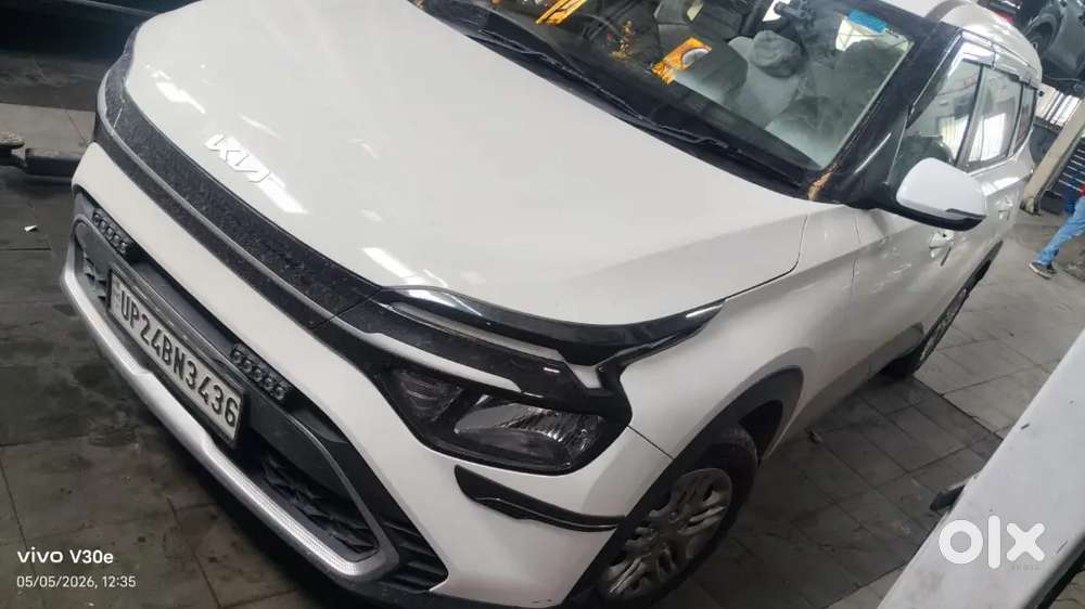 Kia Carens G 1.5 2025 Manual Cng 12000 Km