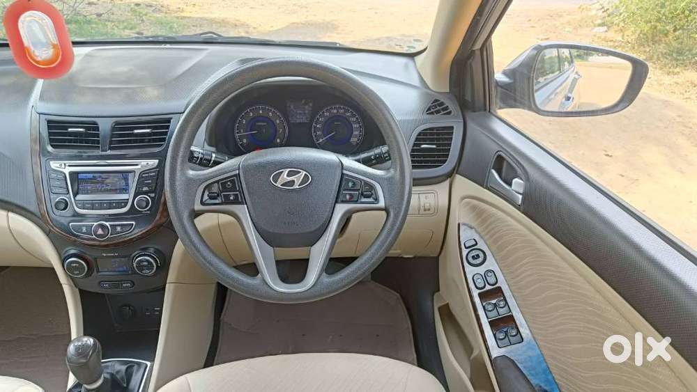 Hyundai Verna 1.6 Sx Vtvt (o) At, 2015, Petrol