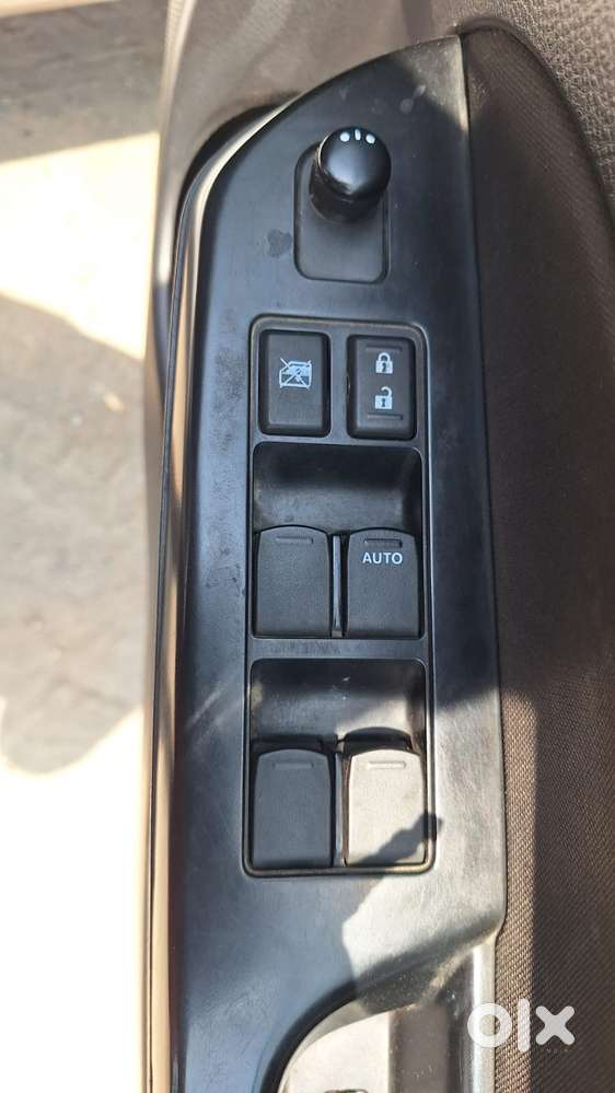 Maruti Suzuki Swift, 2012, Petrol