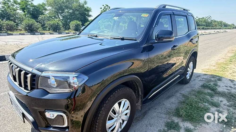 Mahindra Scorpio-n Diesel Z6 Mt 2025