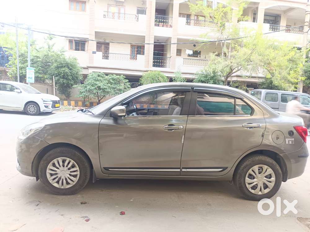 Maruti Suzuki Swift Dzire 1.3 Vxi, 2022, Cng & Hybrids