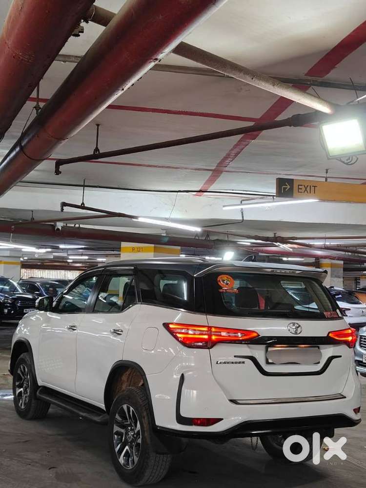 Toyota Fortuner Legender