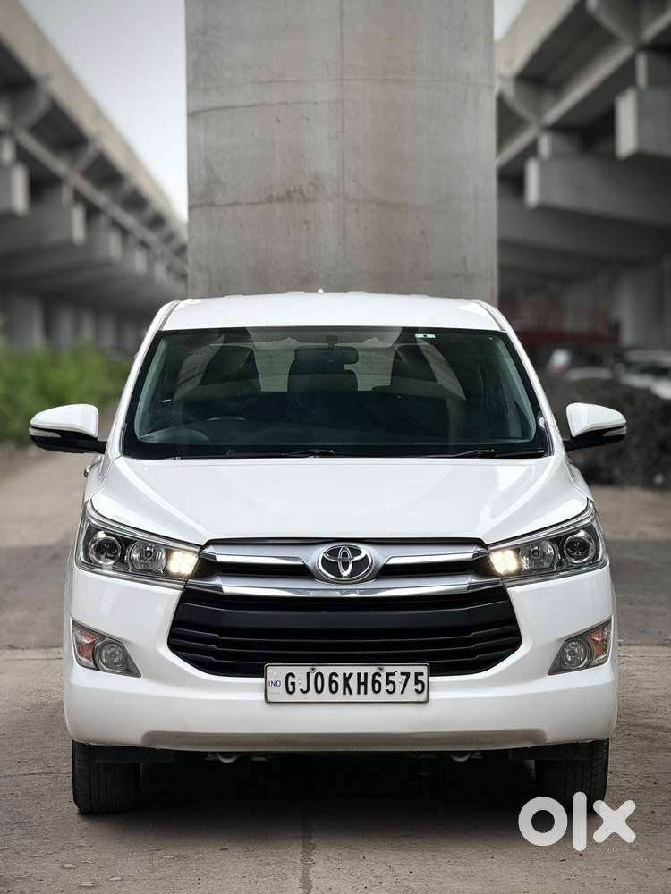 Toyota Innova Crysta 2.4 Vx Mt 8s, 2017, Diesel