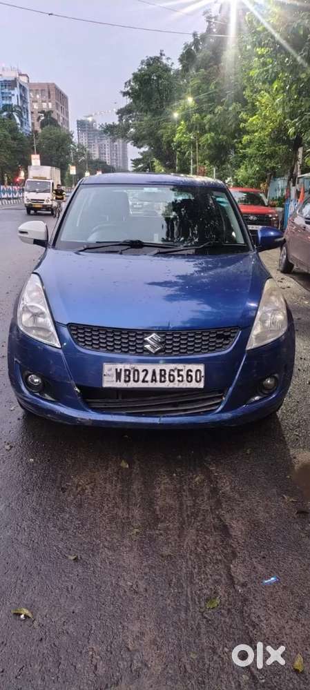 Maruti Suzuki Swift Vxi, 2012, Petrol