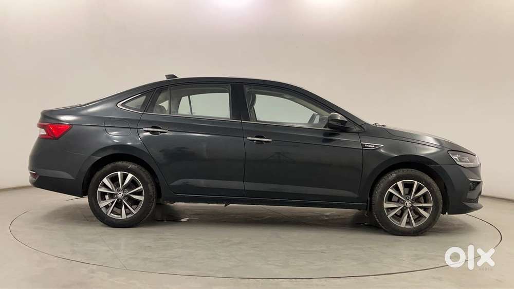 Skoda Slavia Style 1.0l Tsi Mt, 2023, Petrol