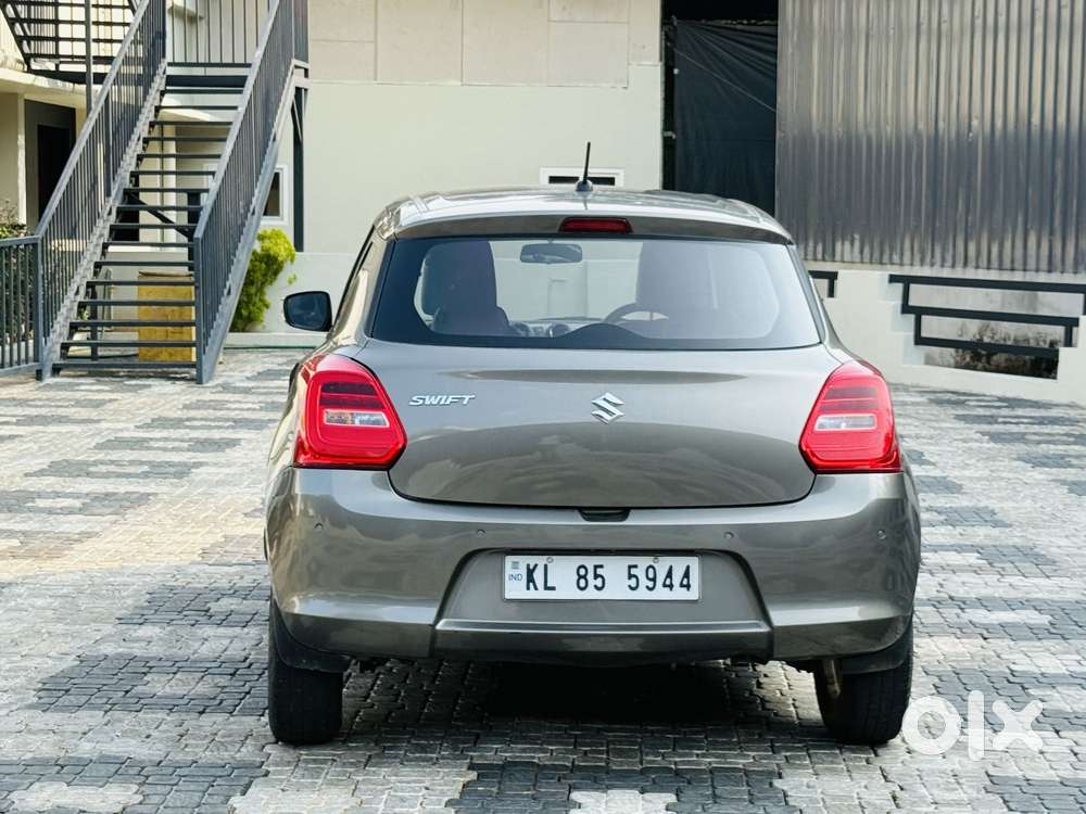 Maruti Suzuki Swift Vxi Optional, 2021, Petrol