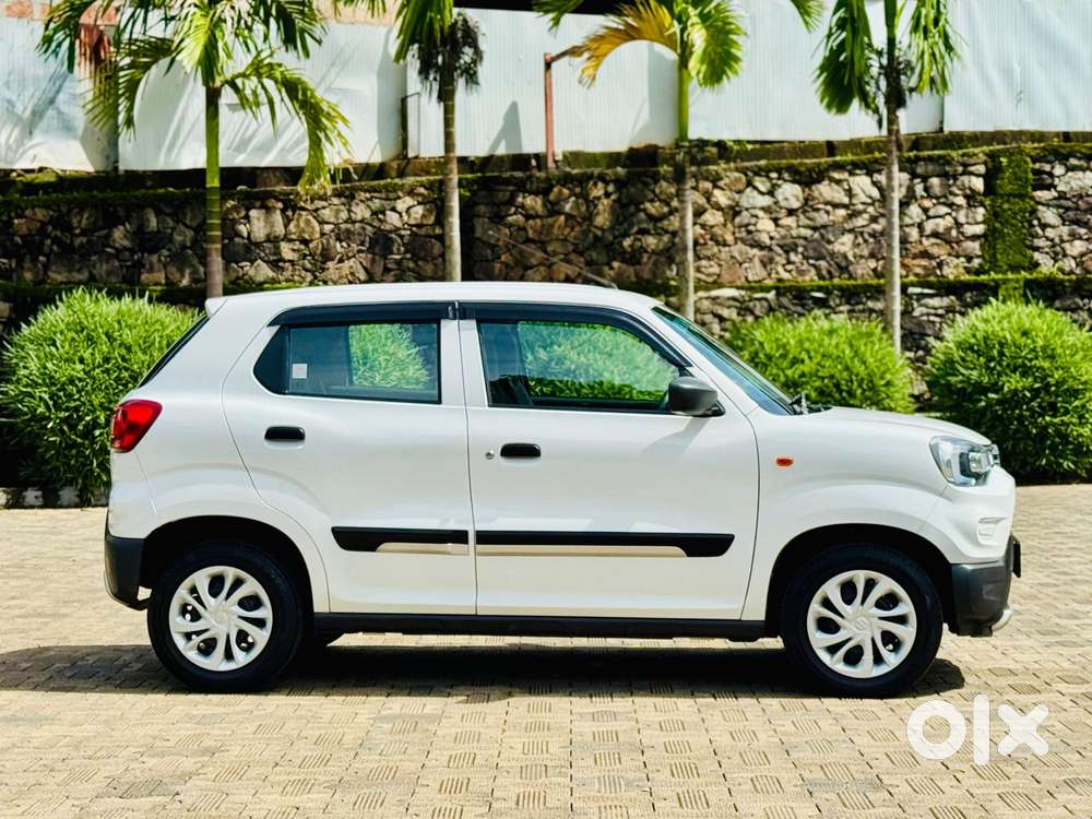 Maruti Suzuki S-presso Vxi, 2023, Petrol