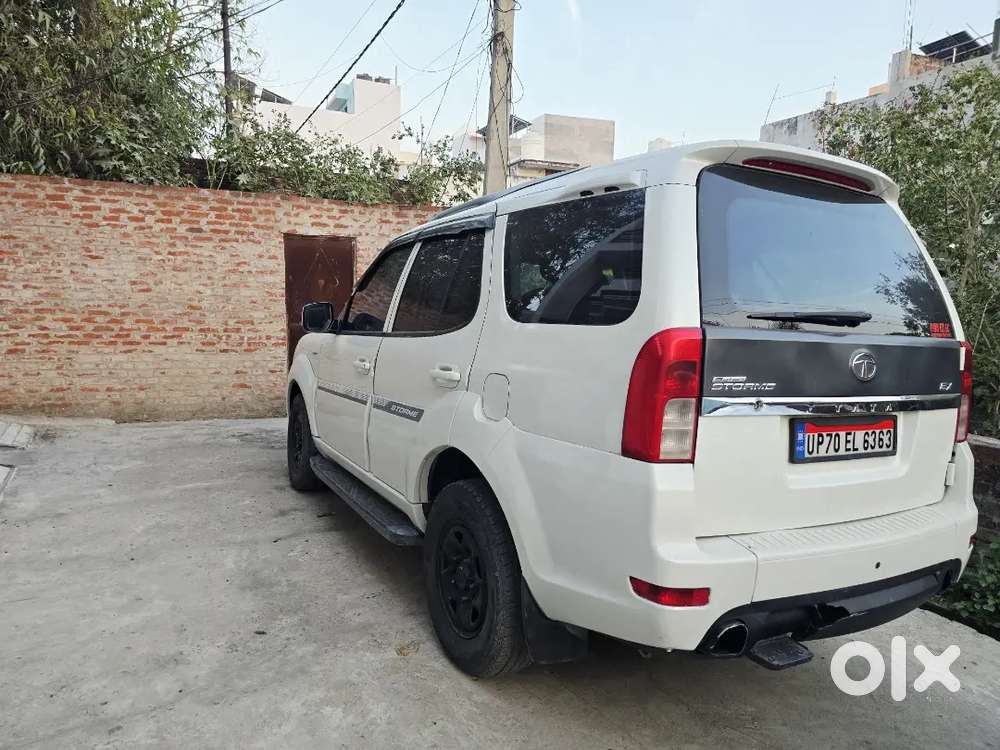 Tata Safari Storme 2018