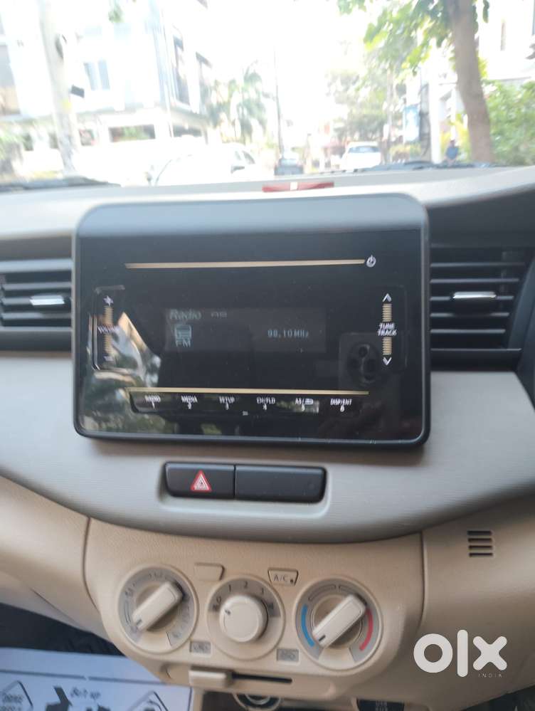 Maruti Suzuki Ertiga Vxi Shvs, 2024, Petrol