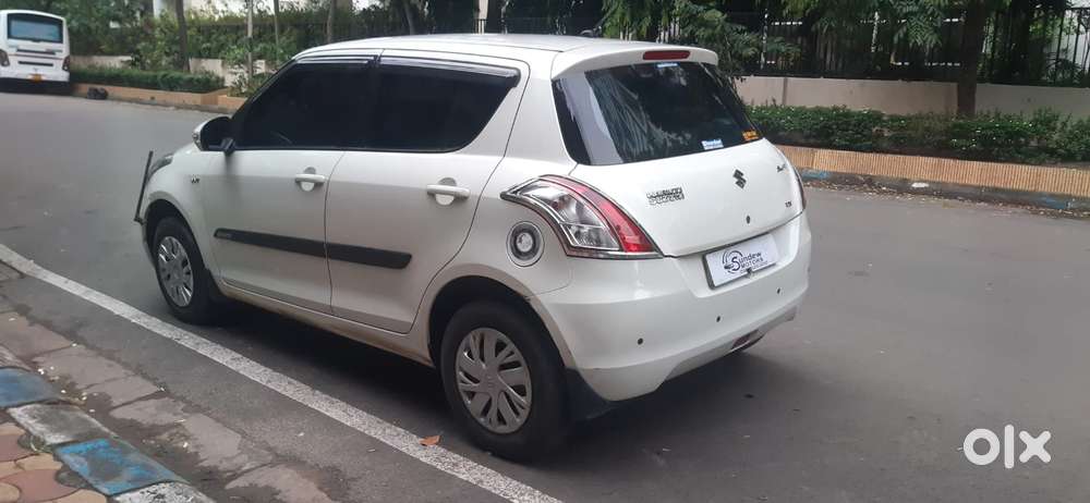 Maruti Suzuki Swift Vxi 1.2 Abs Bs-iv, 2015, Petrol