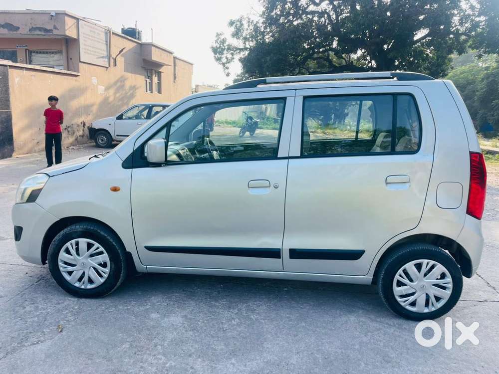 Maruti Suzuki Wagon R Vxi Amt Opt, 2017, Petrol