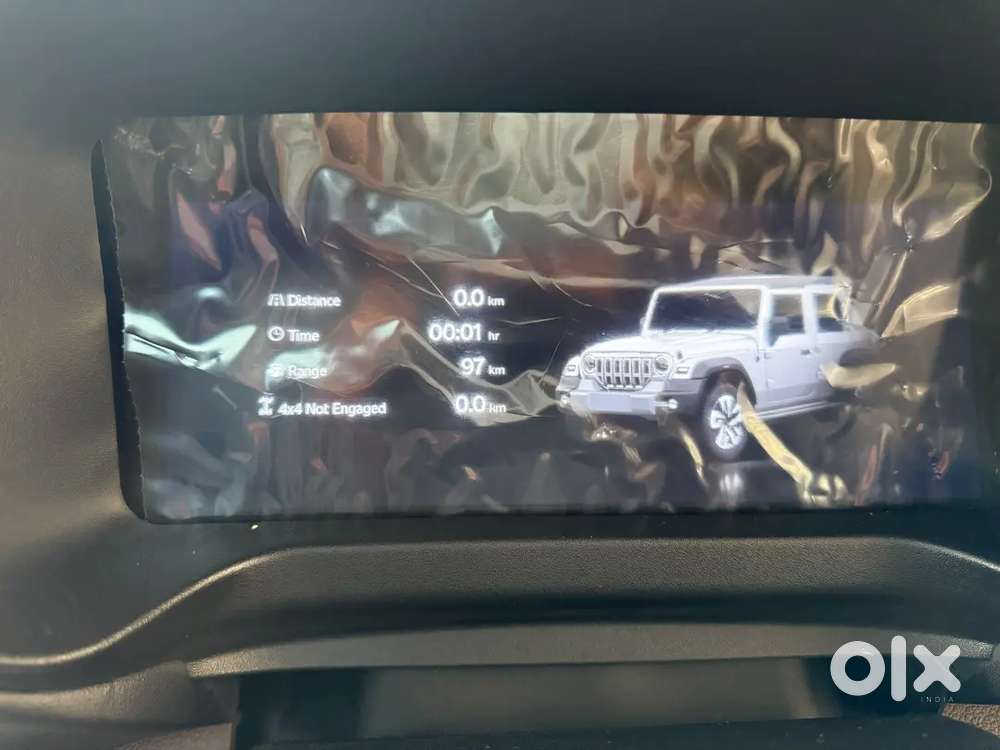 Thar Roxx Ax7l 4*4 Top Model