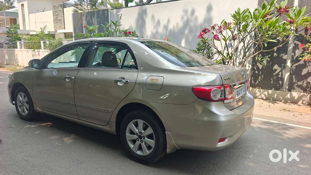 Toyota Corolla Altis 2010-2013 1.8 J, 2011, Diesel