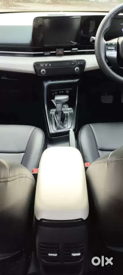 Hyundai Verna 1.5 Sx (o) Vtvt, 2023, Petrol
