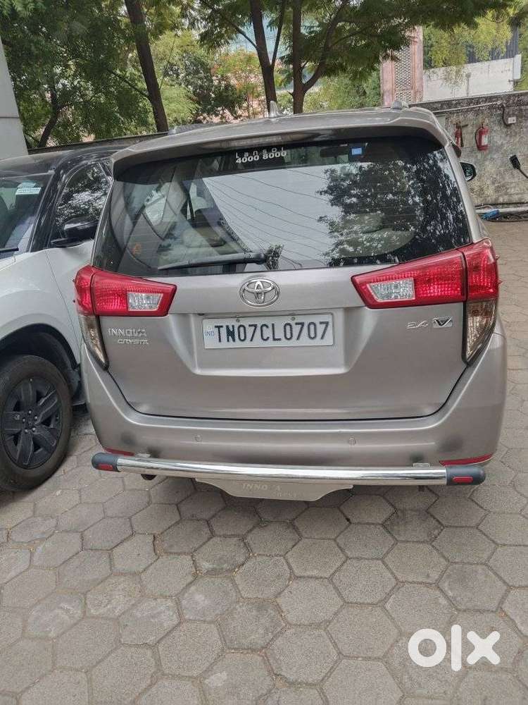 Toyota Innova Crysta 2.4 V, 2016, Diesel
