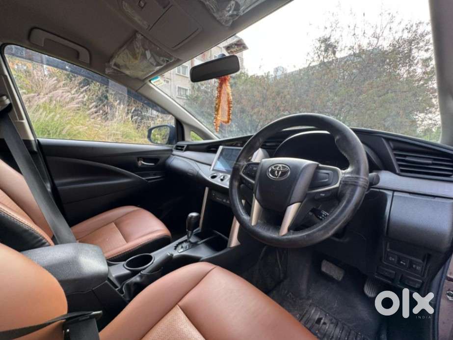 Toyota Innova Crysta [2020-ongoing] 2.4 Gx 7 Str, 2022, Diesel