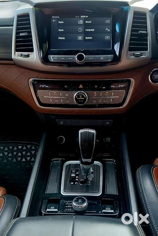 Mahindra Alturas G4, 2019, Diesel