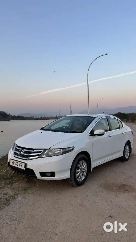 Honda City 2013 Petrol Well Maintained With Sunroof