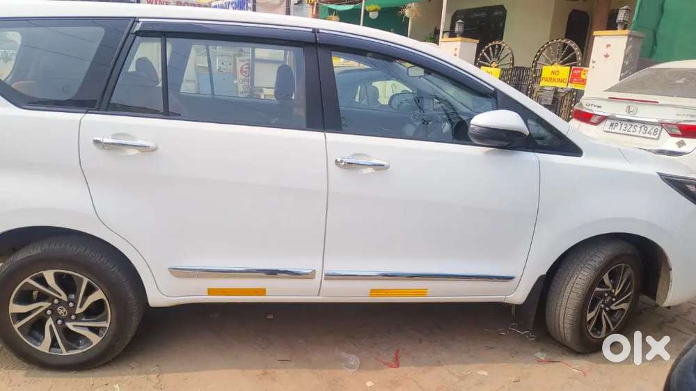 Toyota Innova Crysta 2026