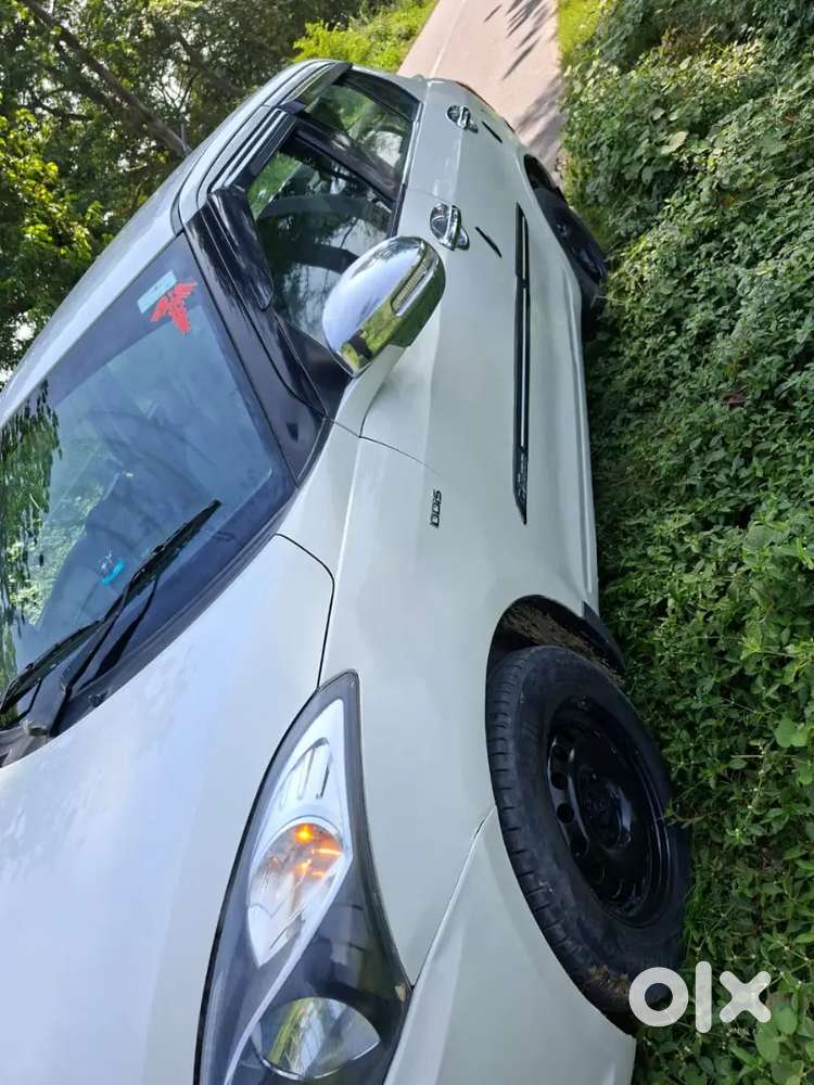Maruti Suzuki Dzire 2015