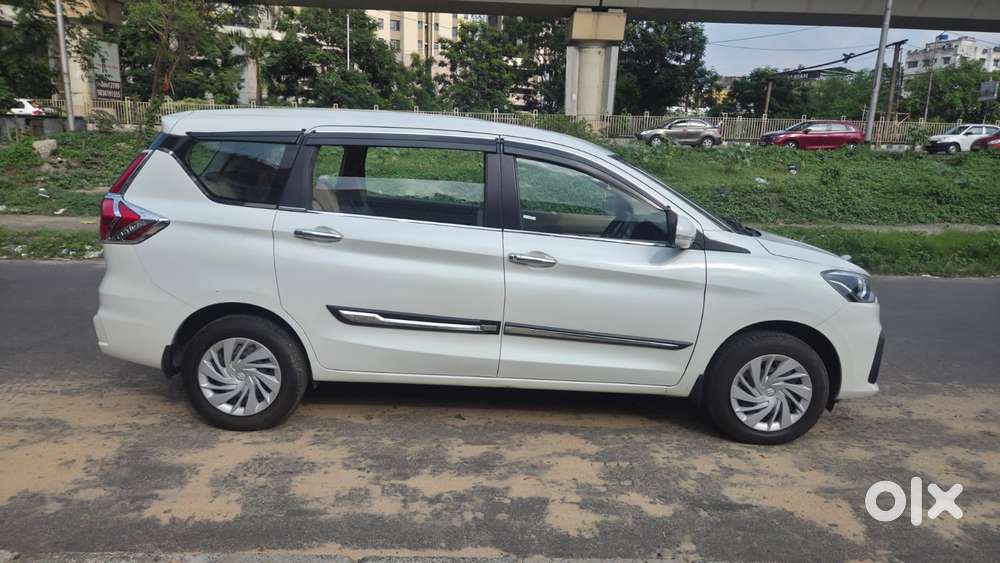 Maruti Suzuki Ertiga Vxi Shvs, 2024, Petrol