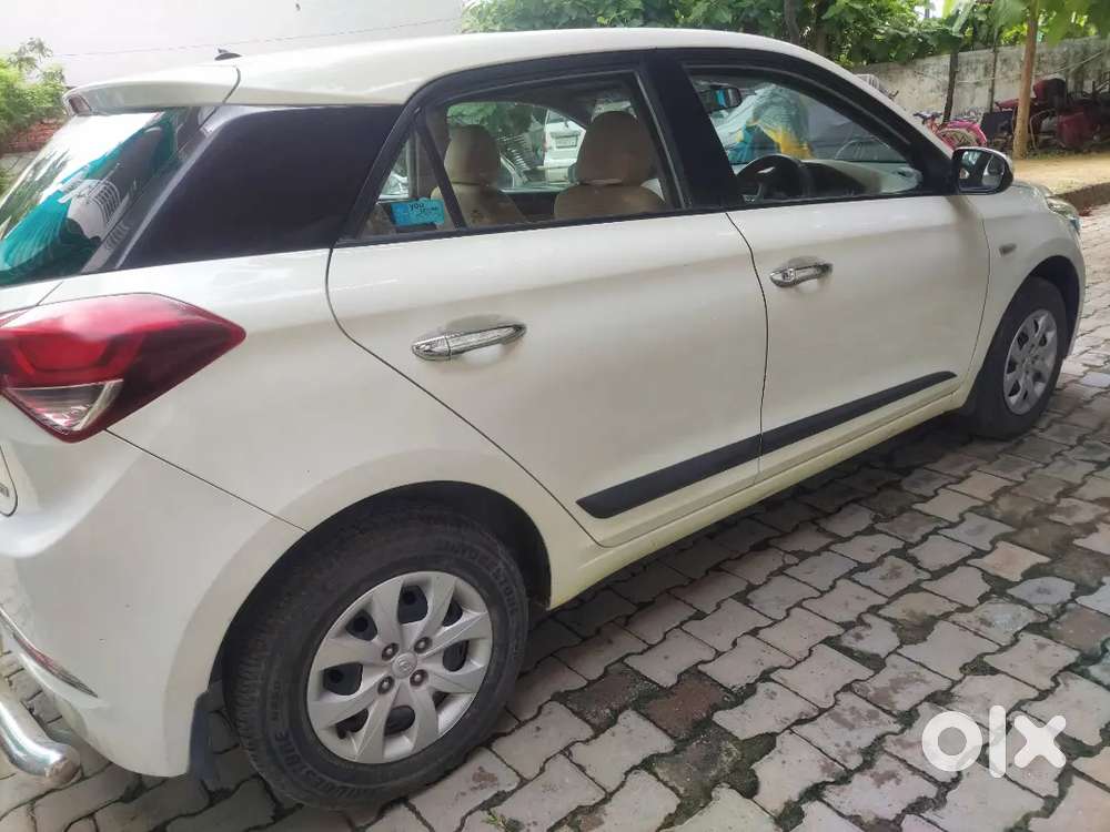 New Condition Hyundai Elite Give 28kmpl- I20 2017 1st Owner