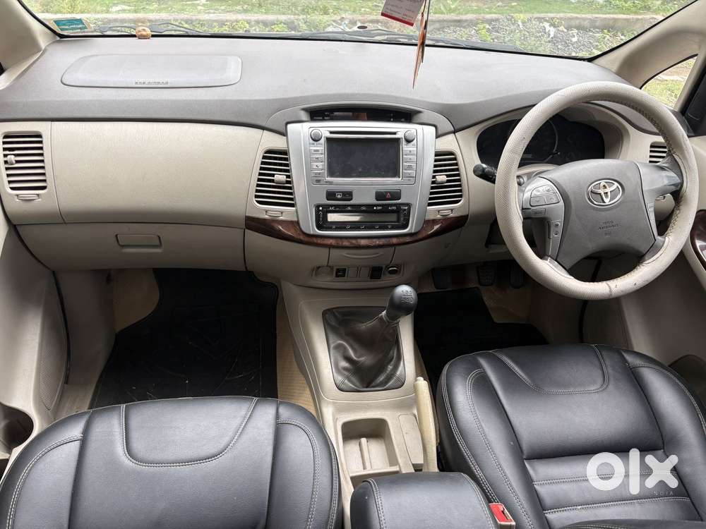 Toyota Innova 2.5 V 7 Str, 2012, Diesel