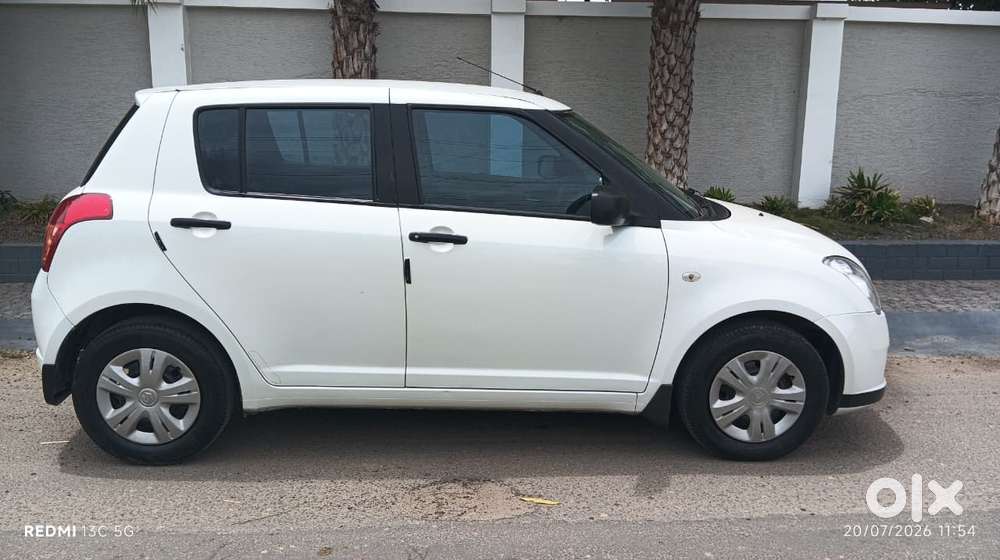 Maruti Suzuki Swift 1.3 Vxi, 2007, Petrol