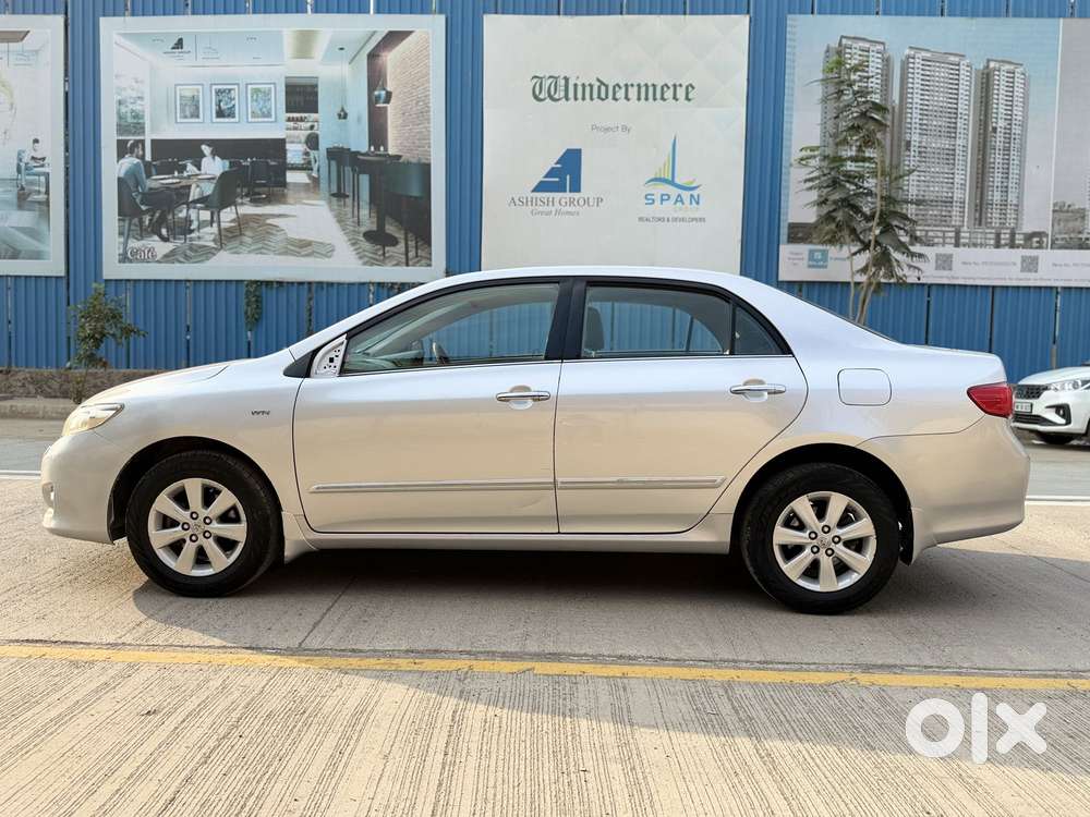 Toyota Corolla Altis 1.8 Vl, 2010, Petrol