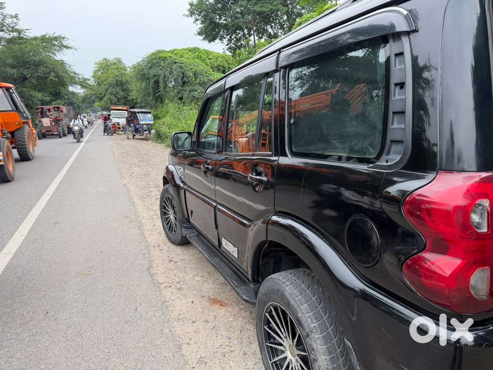 Mahindra Scorpio Classic 2019