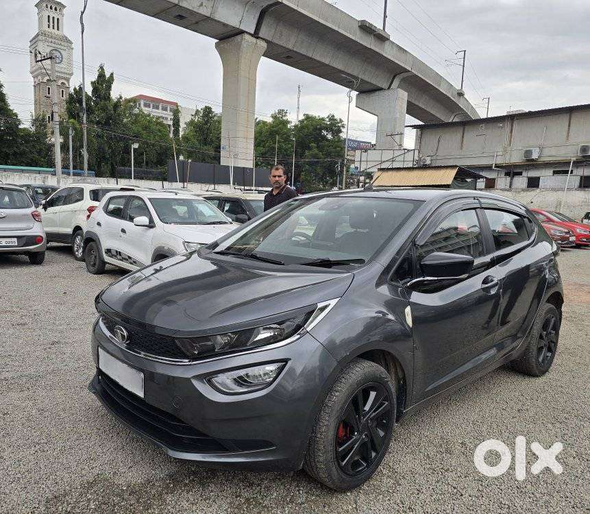 Tata Altroz Xz, 2022, Petrol