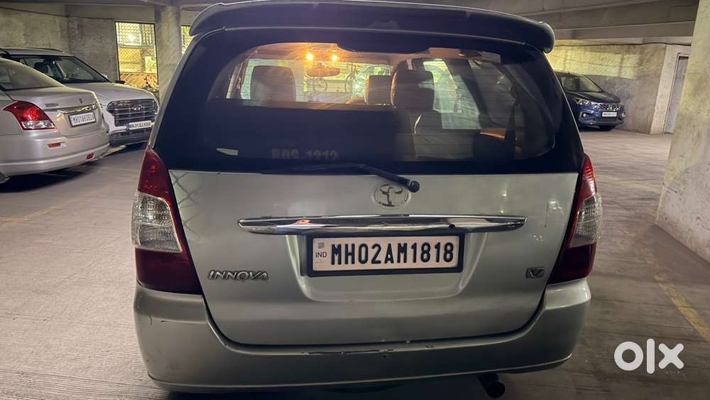 Toyota Innova 2.0 V 2005 Petrol + Cng Excellent Condition
