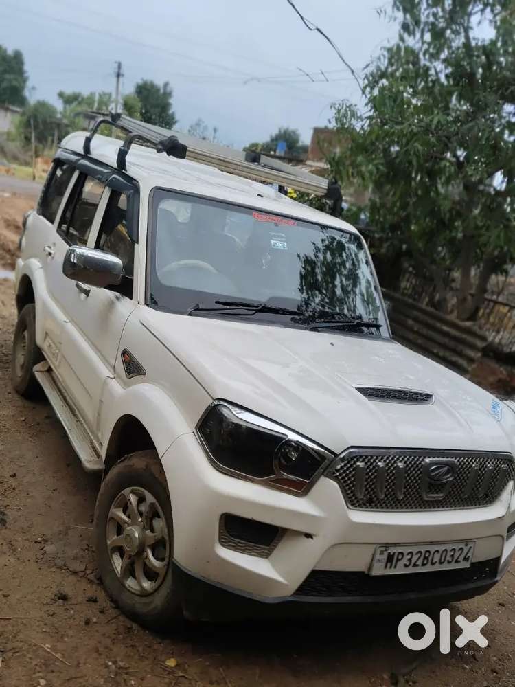 Mahindra Scorpio Diesel 2015 - Second Owner