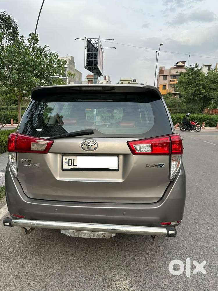 Toyota Innova Crysta 2017 Diesel Well Maintained