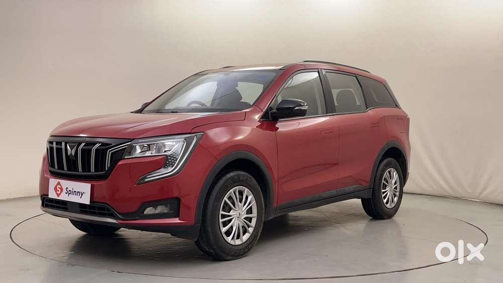 Mahindra Xuv700 2.0 Ax 3 Petrol At 5 Str, 2022, Petrol