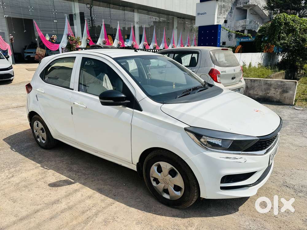 Tata Tiago 1.05 Revotorq Xt, 2022, Petrol