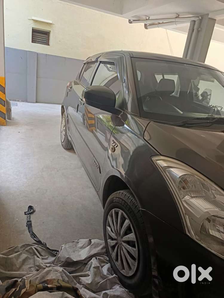 Maruti Suzuki Swift Vxi Abs Bsiv, 2017, Petrol
