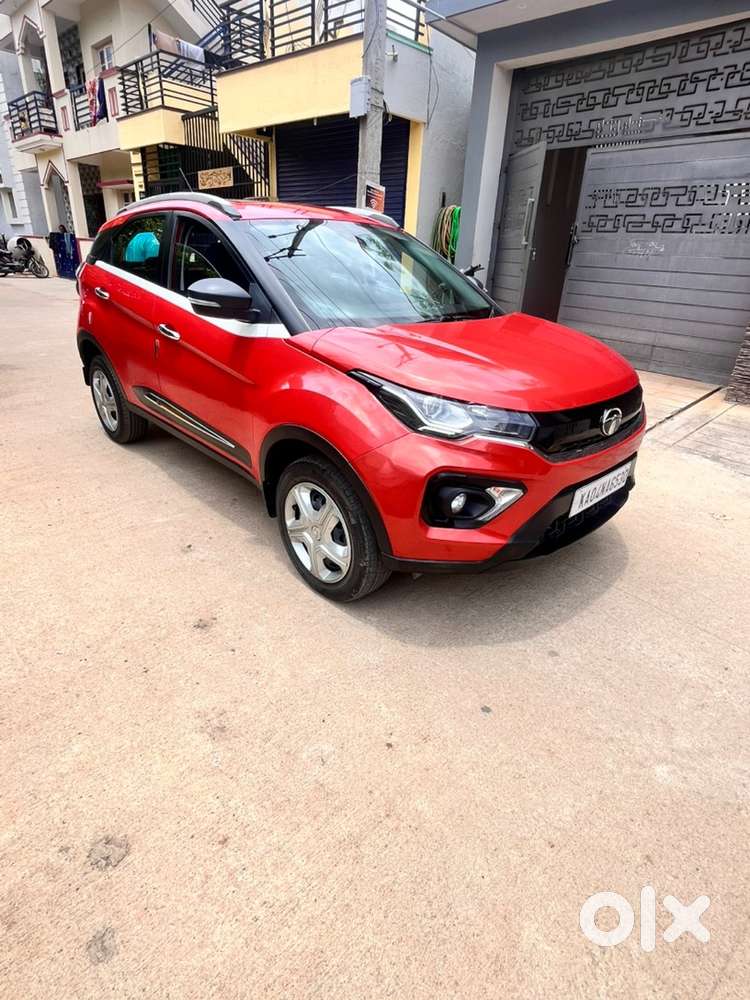 2022 Tata Nexon Xm(s) Petrol (manual) Sunroof  37,000 Km  2nd Owner