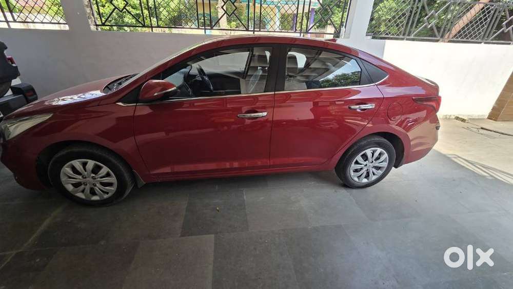 Hyundai Verna 1.6 Sx (o) Crdi Se, 2017