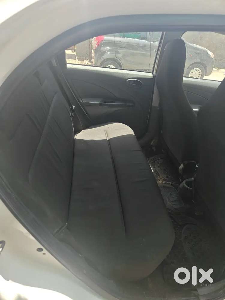 Toyota Etios Liva 2012