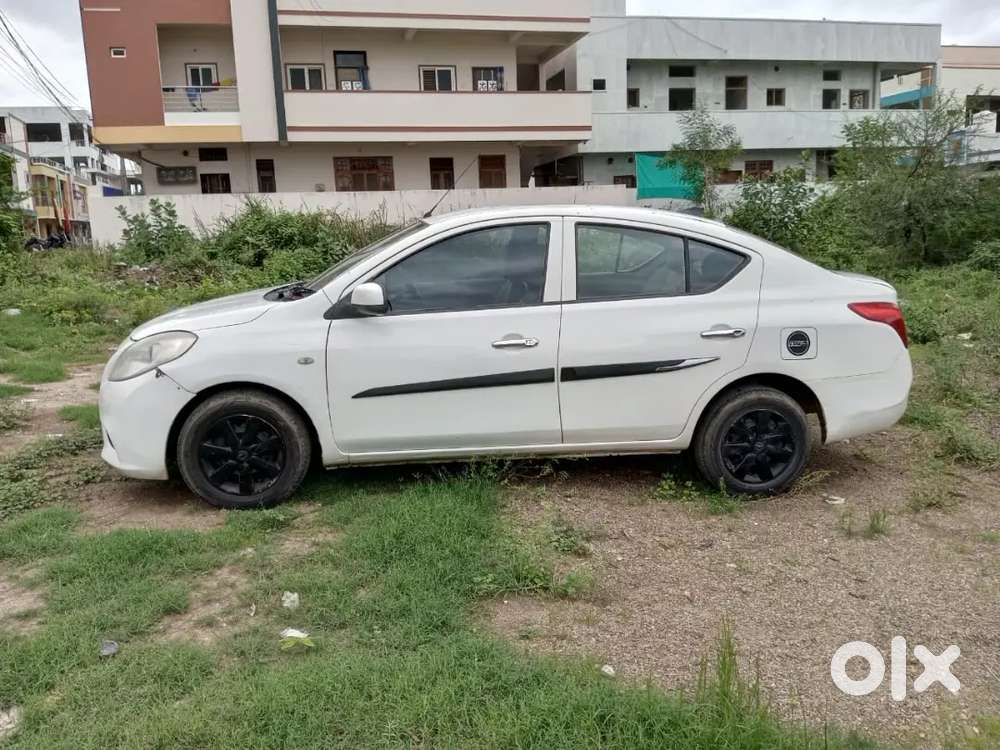Nissan Sunny Diesel 2012