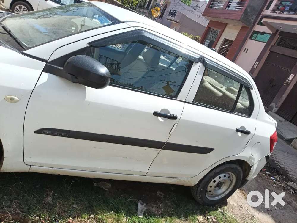 Maruti Suzuki Dzire Lxi 2017 Car