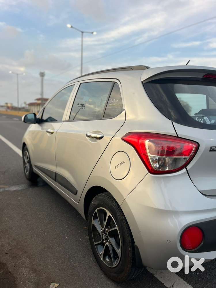 Hyundai Grand I10 Asta Petrol 2017