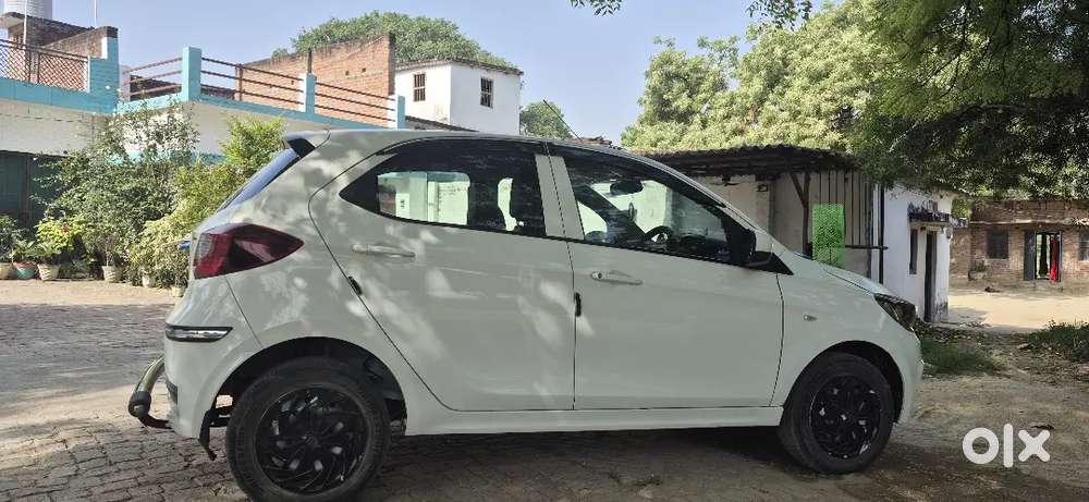 Tata Tiago 2023 Cng & Hybrids 20000 Km Driven