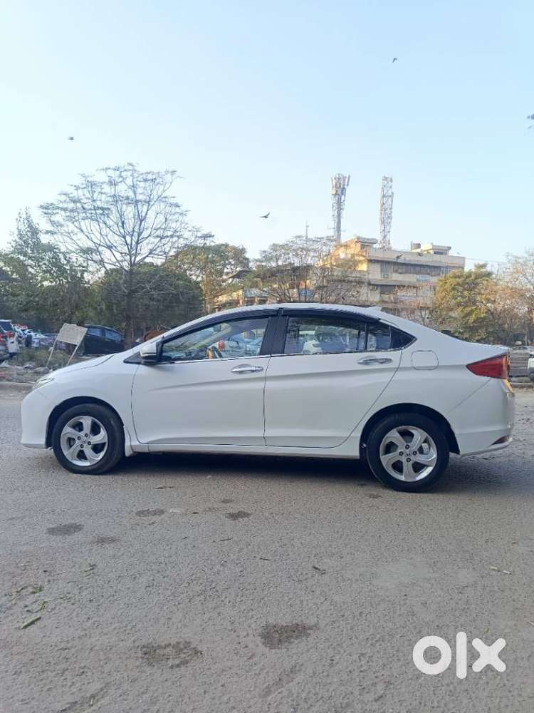 Honda City 1.5 V Cvt I-vtec Mt, 2016, Petrol