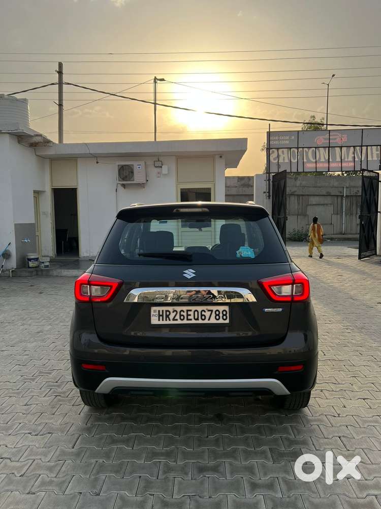 Maruti Suzuki Brezza 1.5 Zxi Plus At Smart Hybrid, 2021, Petrol