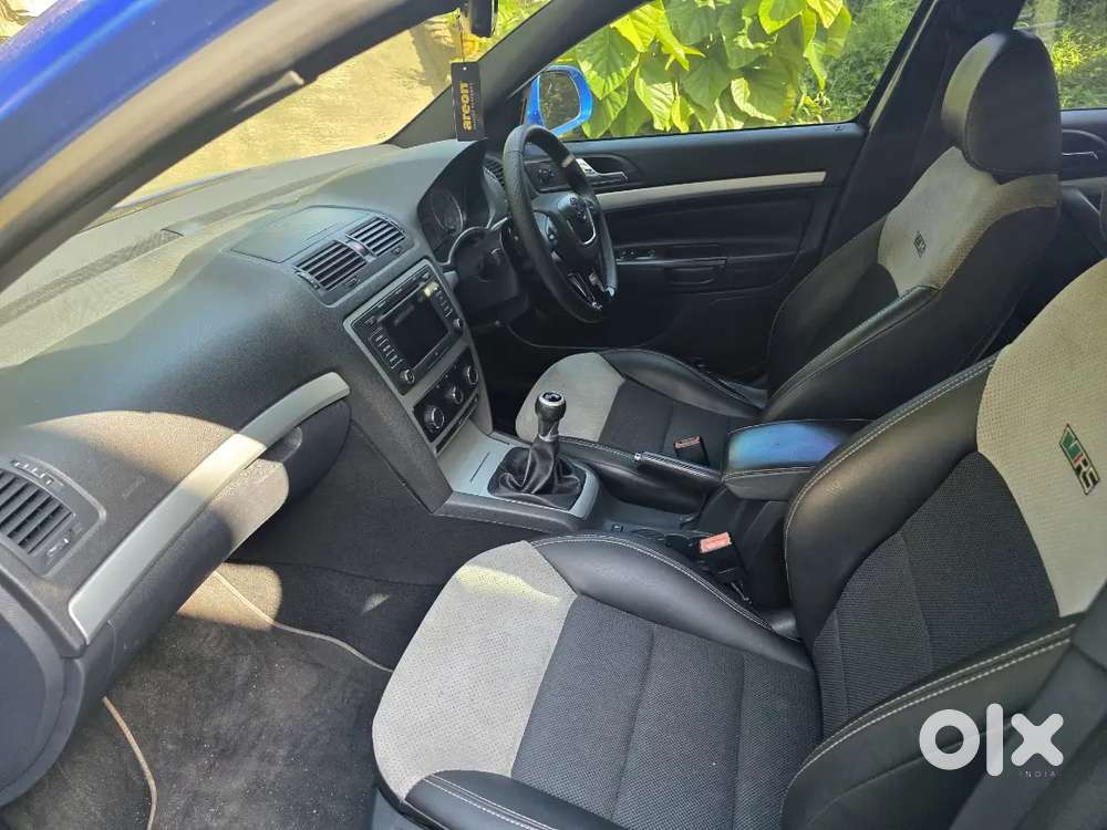 Skoda Laura 1.8 Rs 2012 Manual