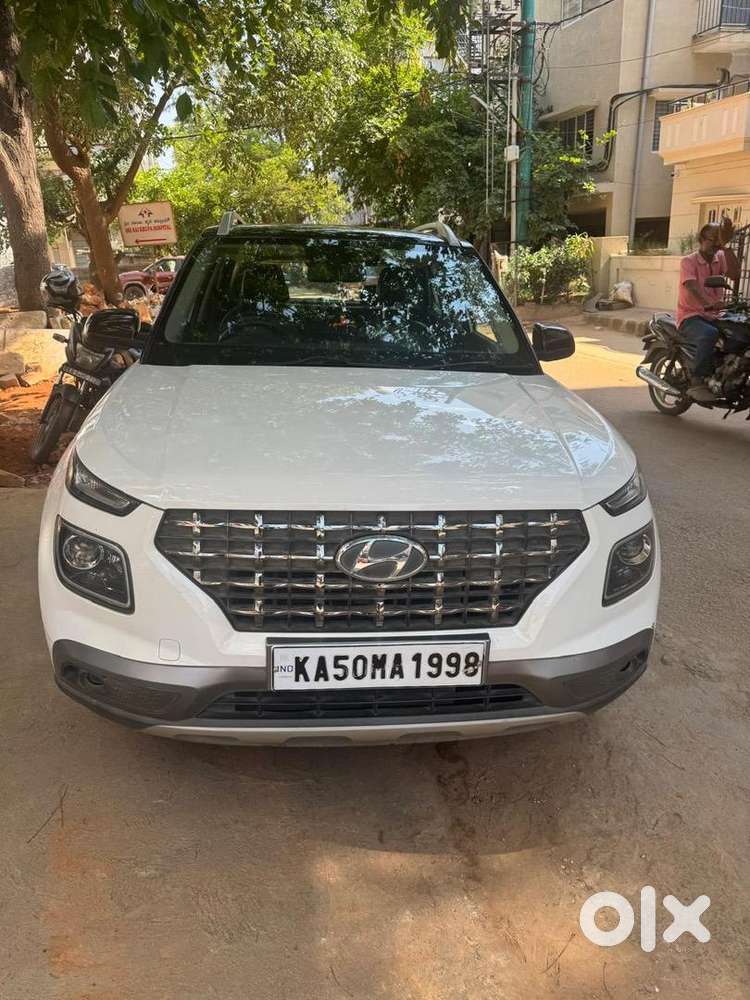 Hyundai Venue 2020 Diesel 154000 Km Driven