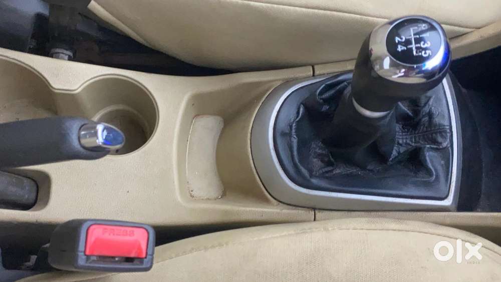 Hyundai Verna Fluidic 1.6 Vtvt Sx Opt, 2014, Petrol